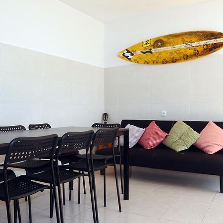 Jjs Yard 2 Hostel Lagos Ngoại thất bức ảnh