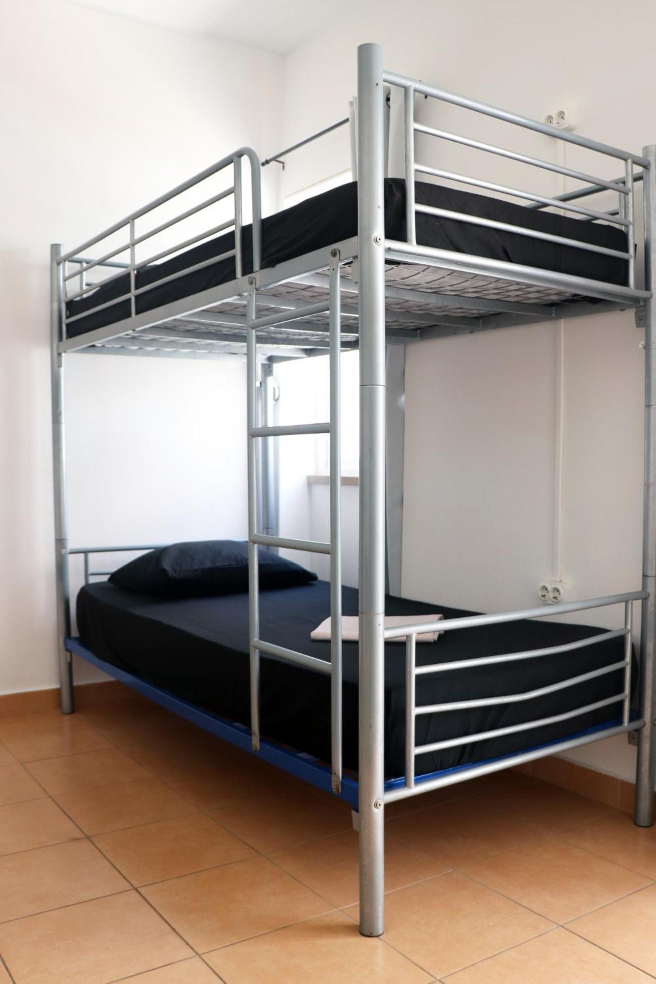 Jjs Yard 2 Hostel Lagos Ngoại thất bức ảnh